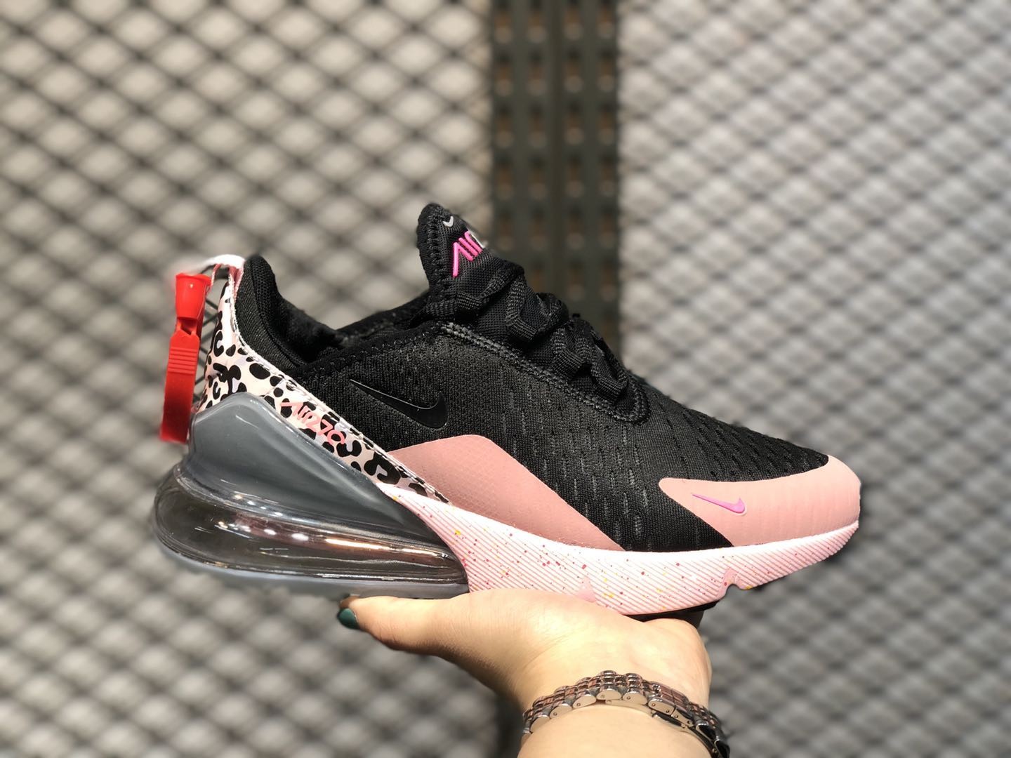 Nike Air Max 270