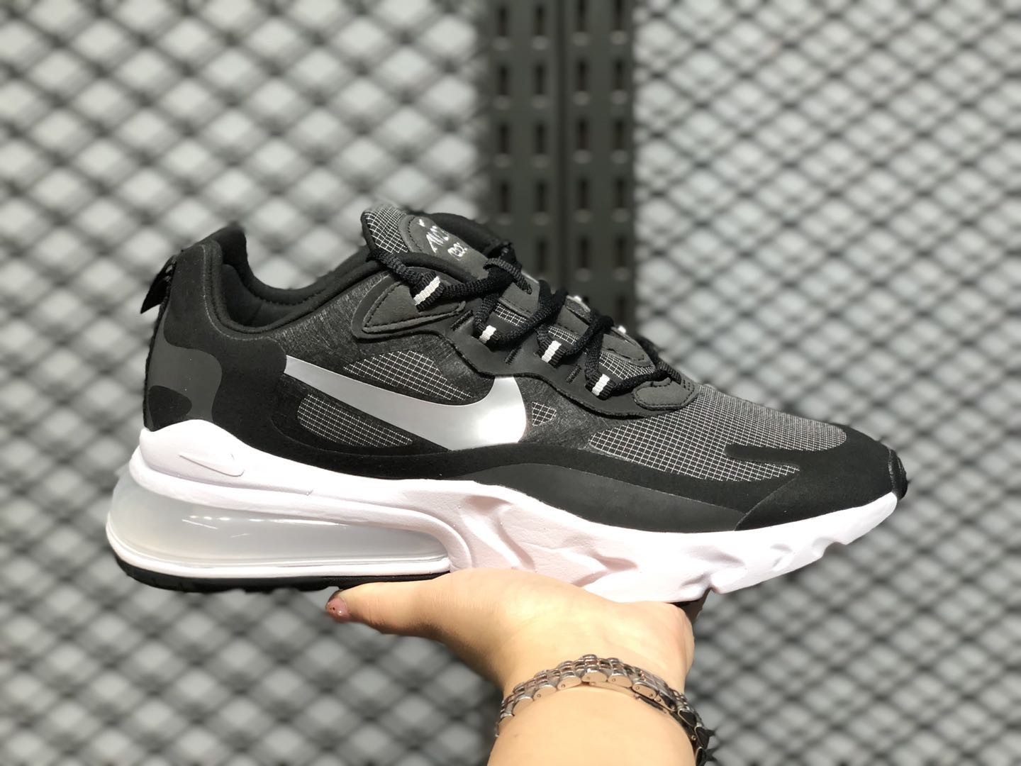 Nike Air Max 270 React