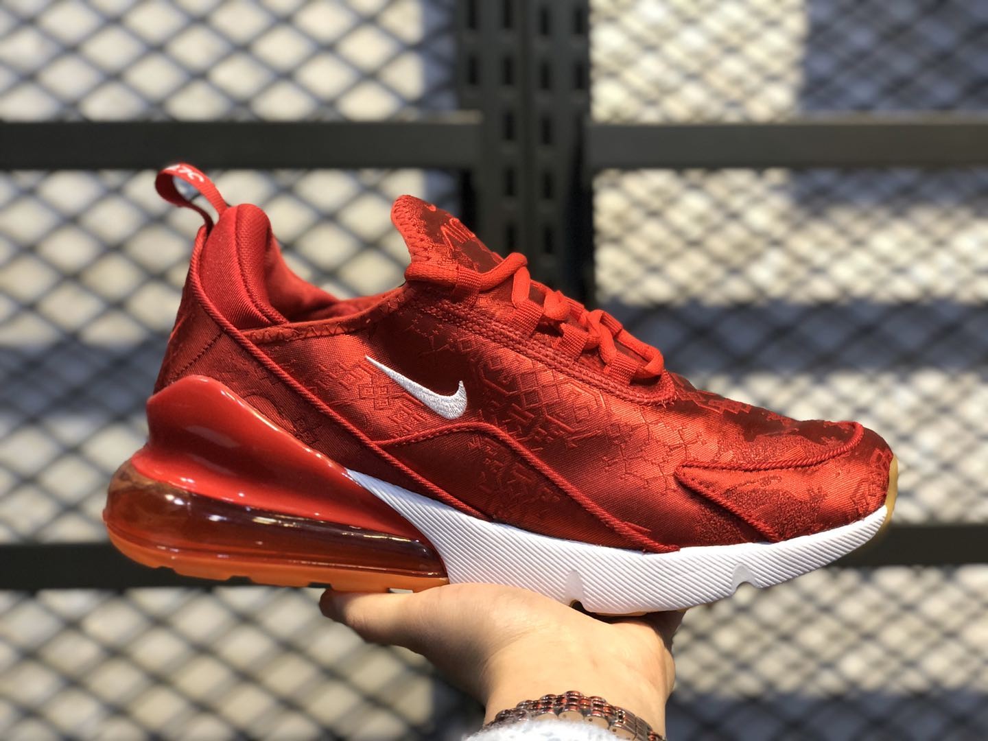 Nike Air Max 270