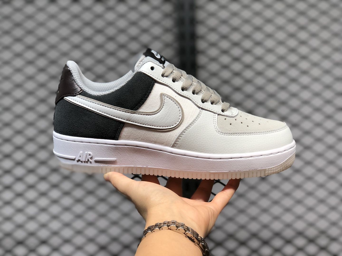 Nike Air Force 1 Low