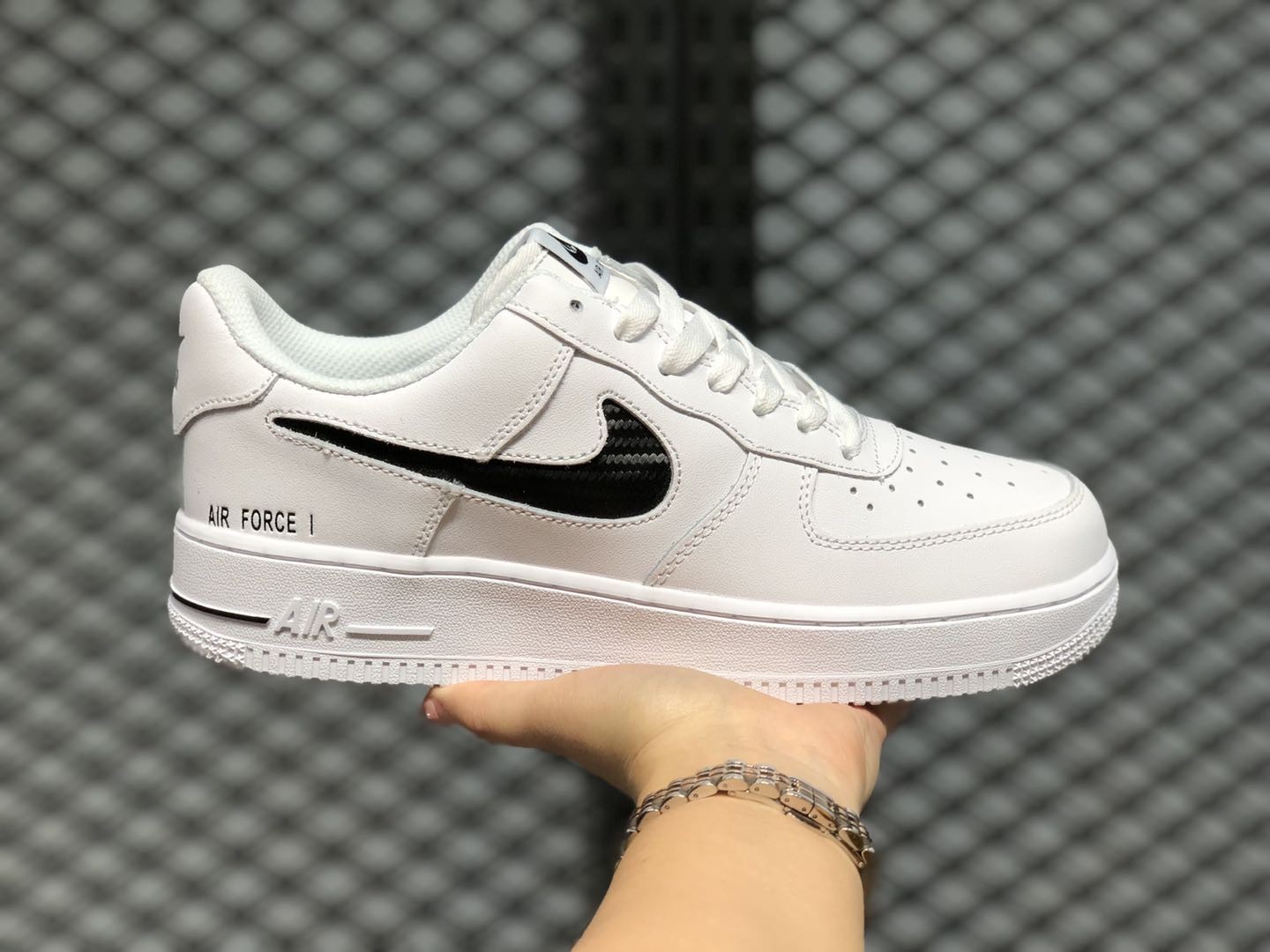 Nike Air Force 1 Low