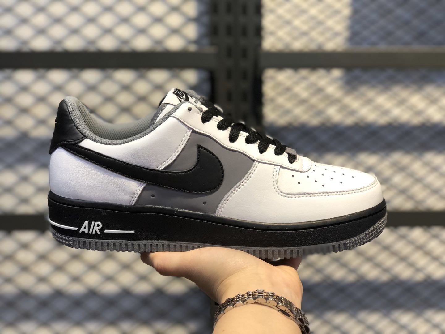 Nike Air Force 1 Low