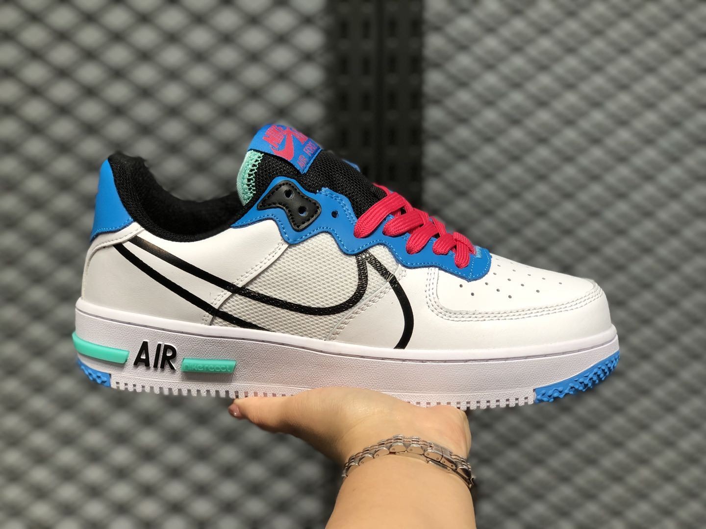 Nike Air Force 1 Low