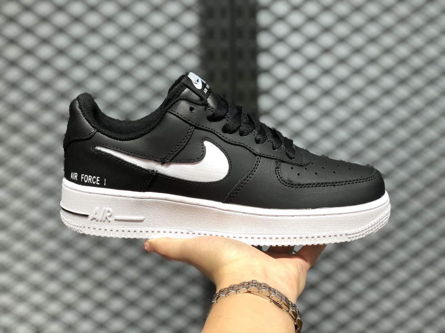 Nike Air Force 1 Low