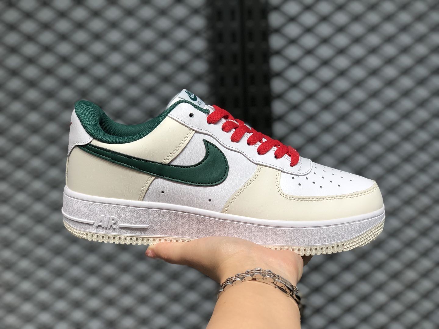 Nike Air Force 1 Low