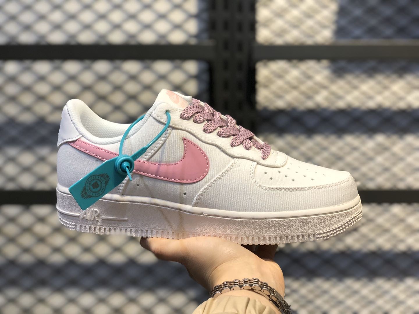 Nike Air Force 1 Low