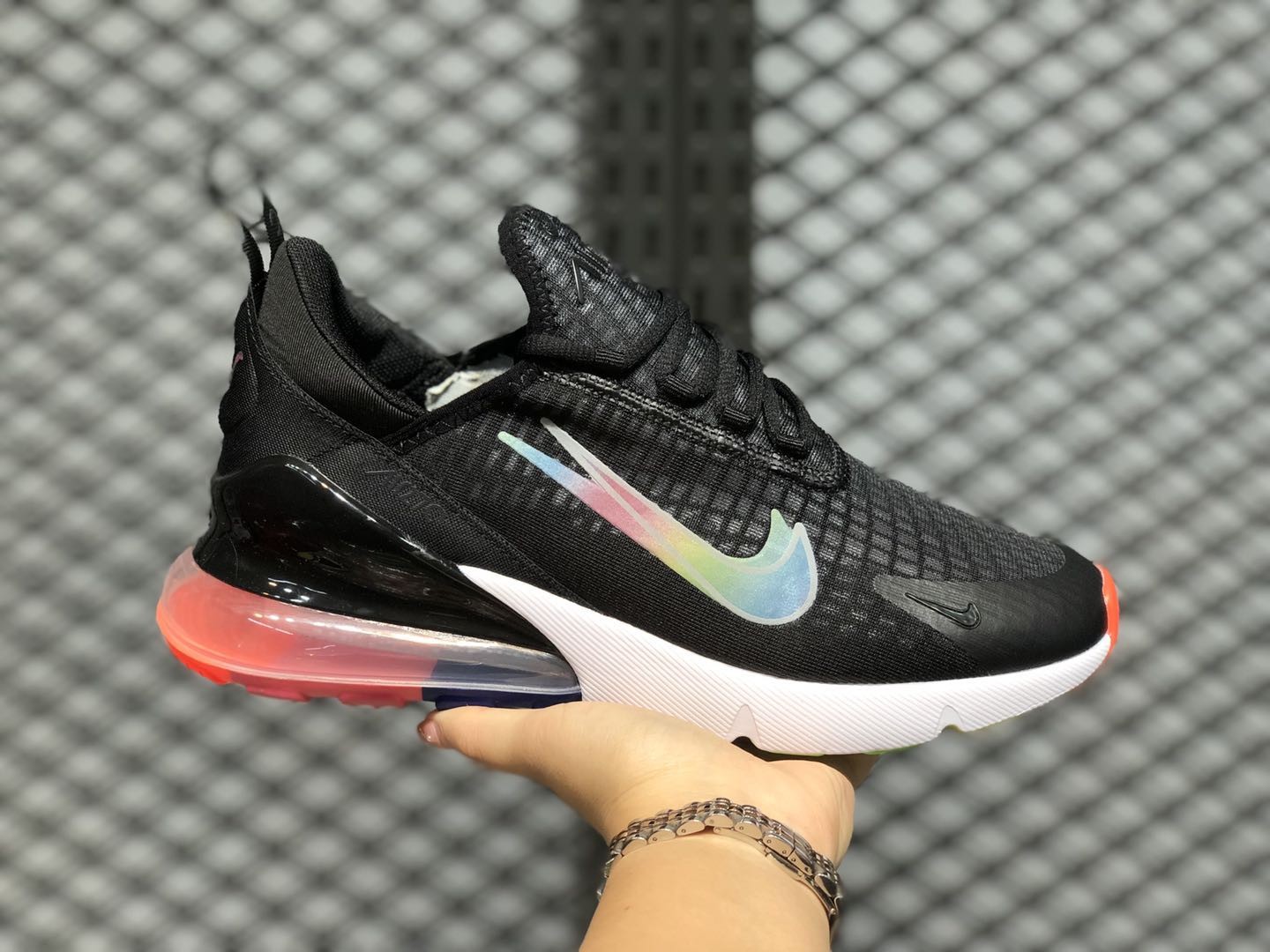 Nike Air Max 270