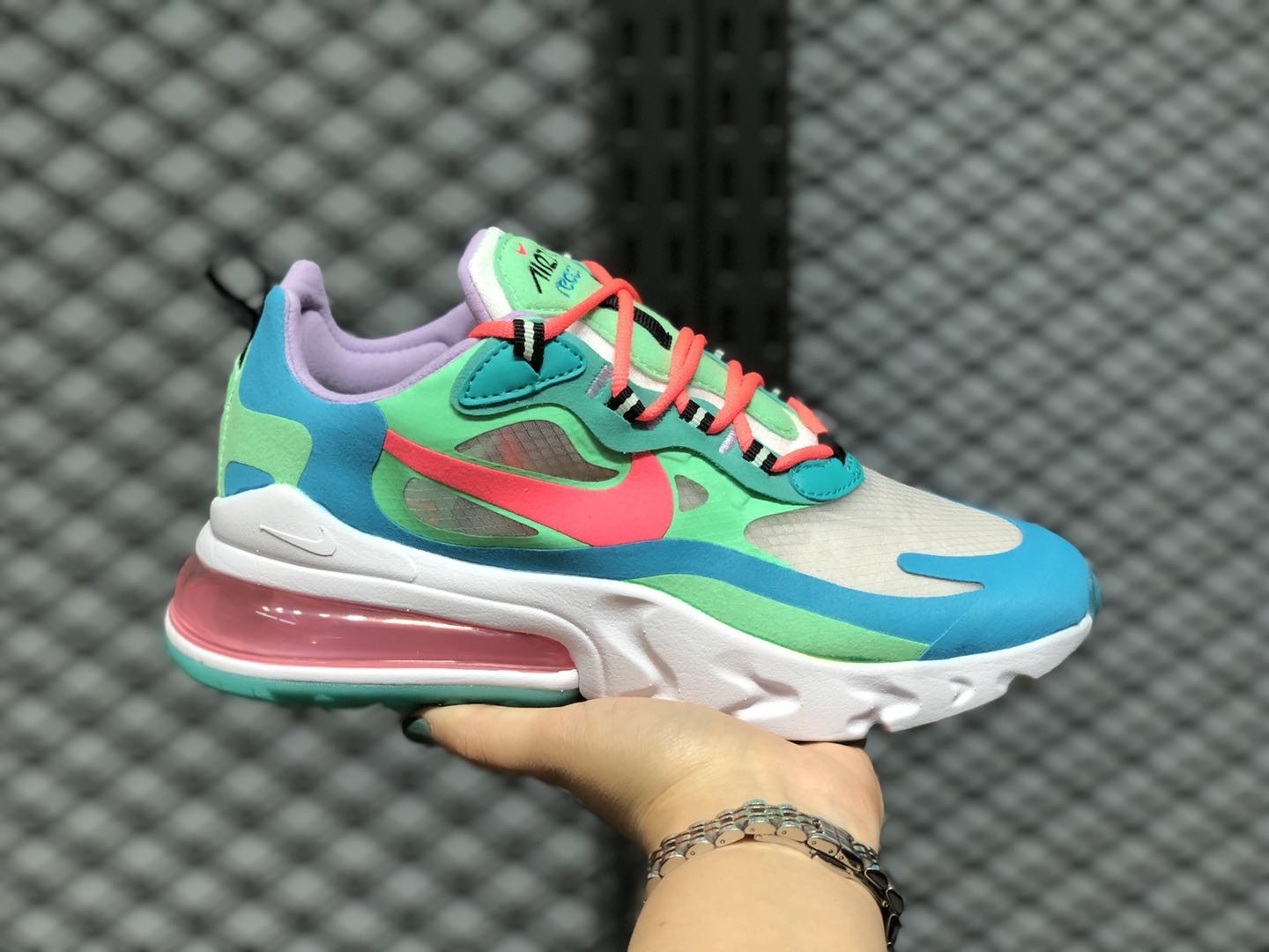 Nike Air Max 270 React