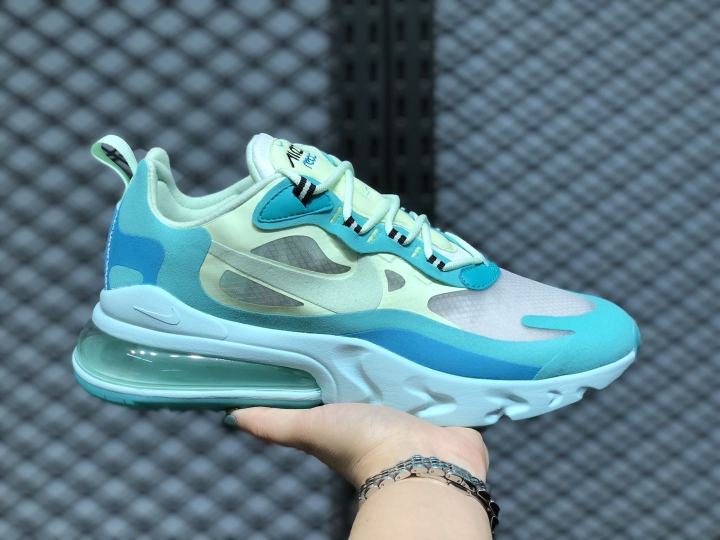 Nike Air Max 270 React