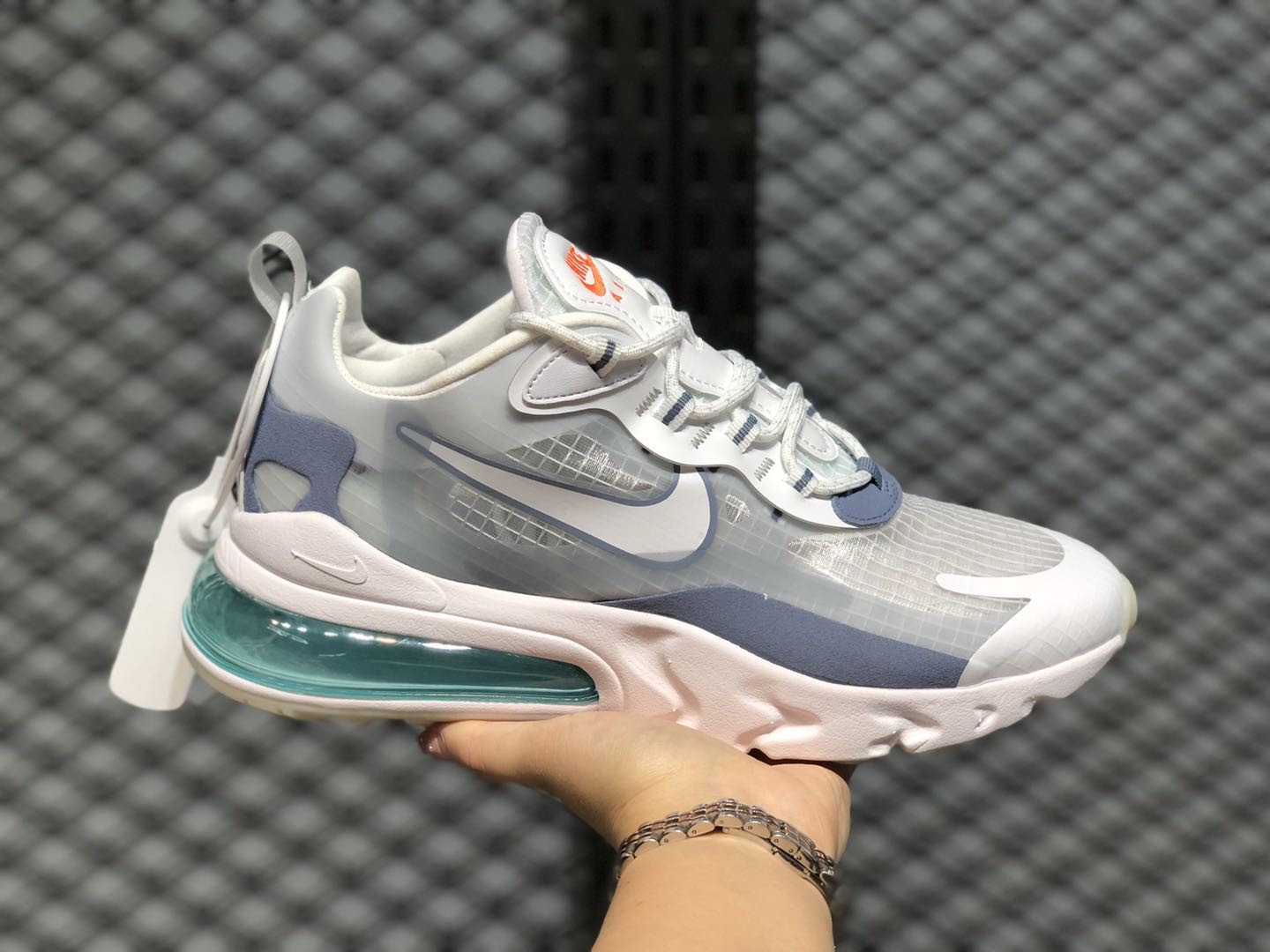 Nike Air Max 270 React