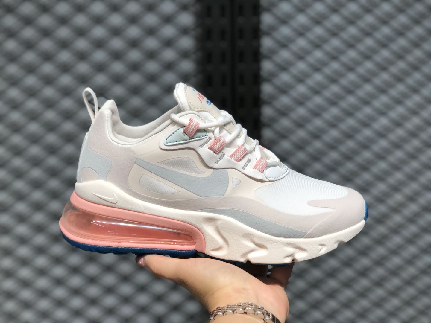 Nike Air Max 270 React