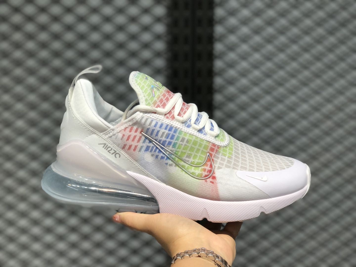 Nike Air Max 270