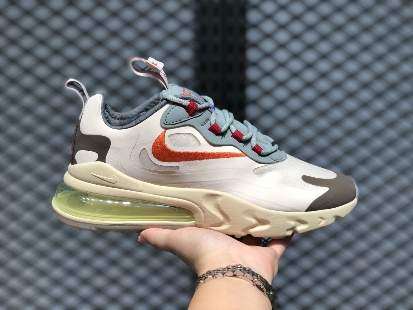 Nike Air Max 270 React