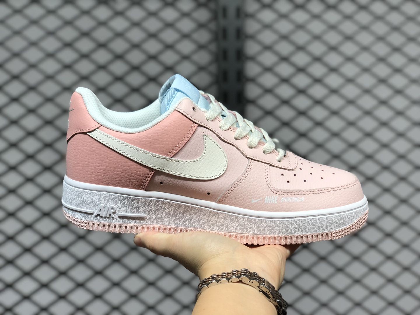 Nike Air Force 1 Low